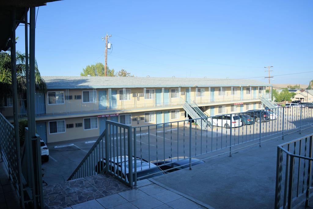 Western Inn & Suites Taft Exterior foto